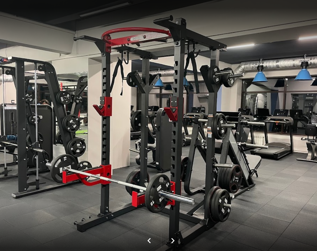 Силовые тренажеры: типы, их отличия и особенности